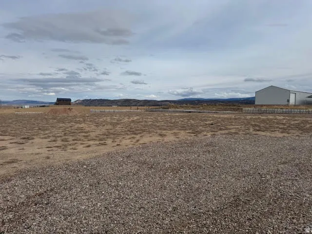 View of yard featuring a mountain view