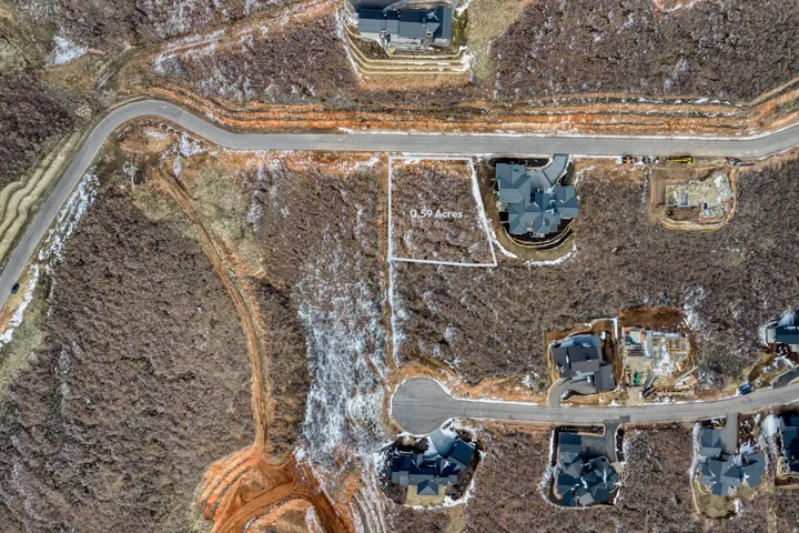 Aerial map of property and surrounding area