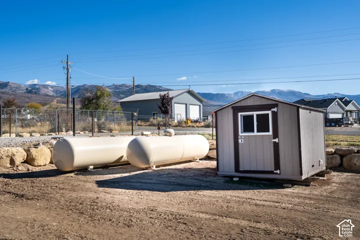 Two propane tanks, total 2200 gallons