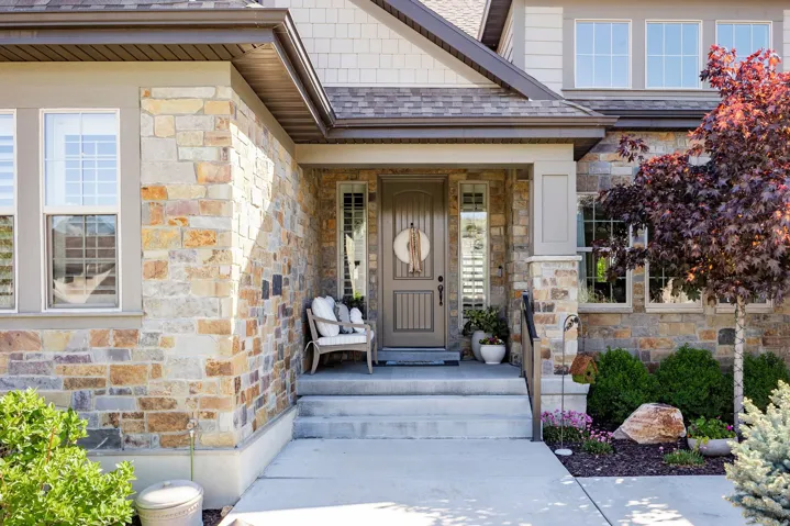 10847 S Hiddenwood Dr, Sandy, Utah 84092