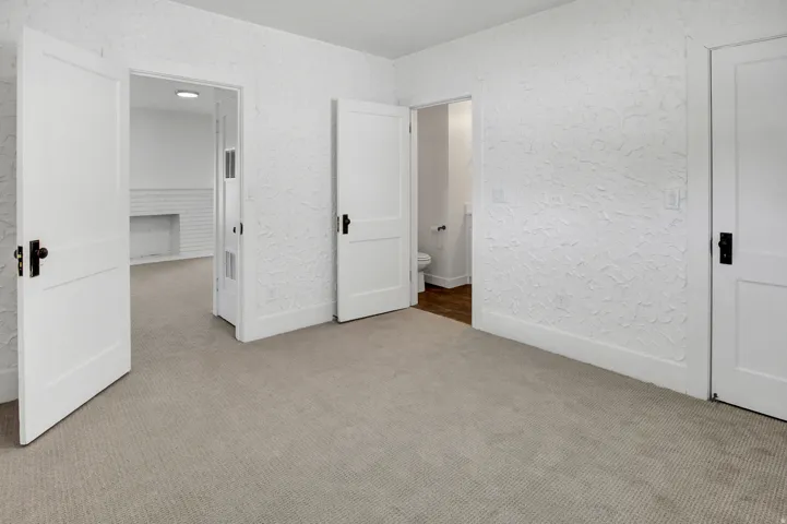 Apt 1