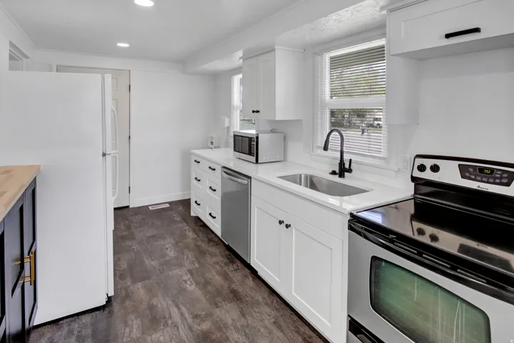 Apt 1