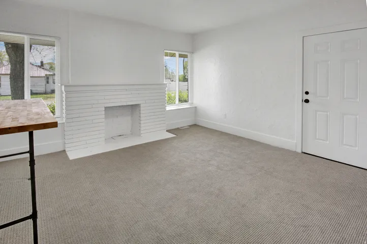 Apt 1 Living room