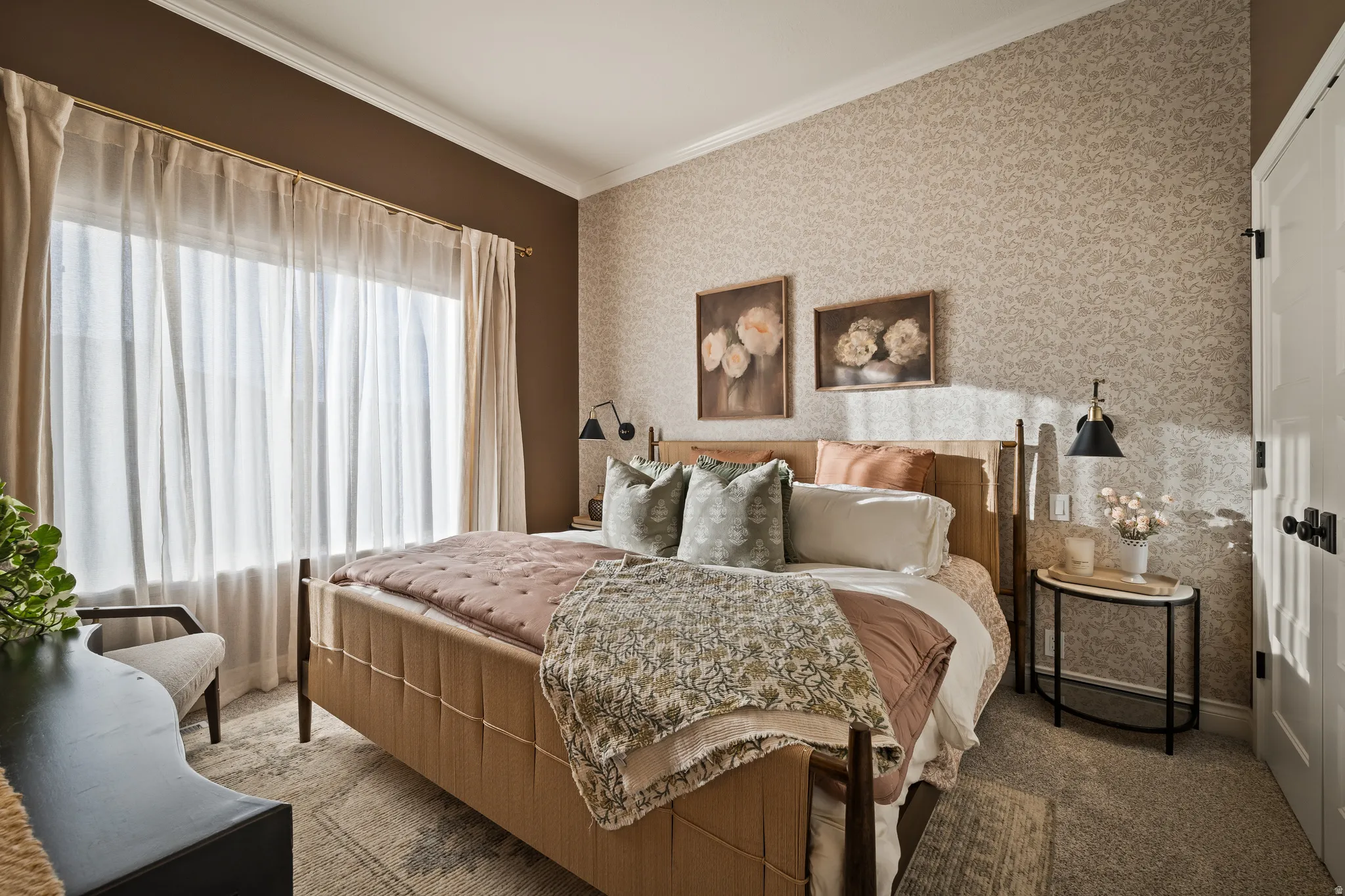 Main Floor 2nd Bedroom