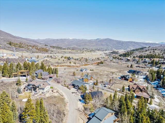 390 Woodland Dr, Summit Park, Utah 84098