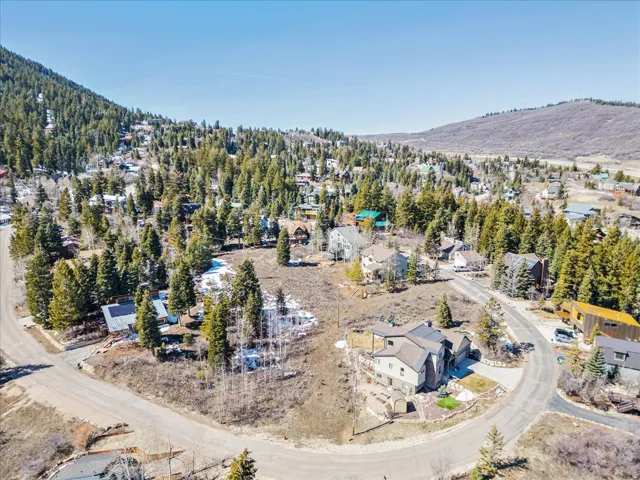 390 Woodland Dr, Summit Park, Utah 84098