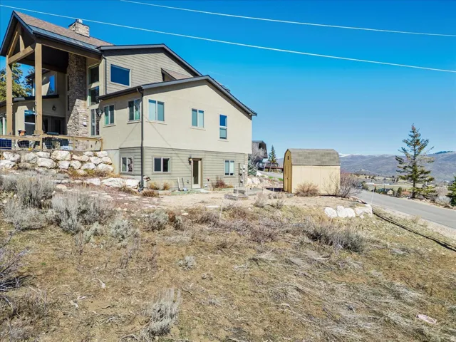 390 Woodland Dr, Summit Park, Utah 84098