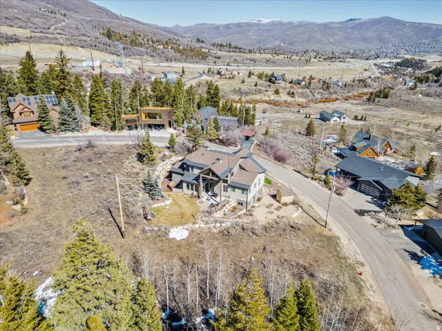 390 Woodland Dr, Summit Park, Utah 84098