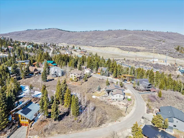 390 Woodland Dr, Summit Park, Utah 84098