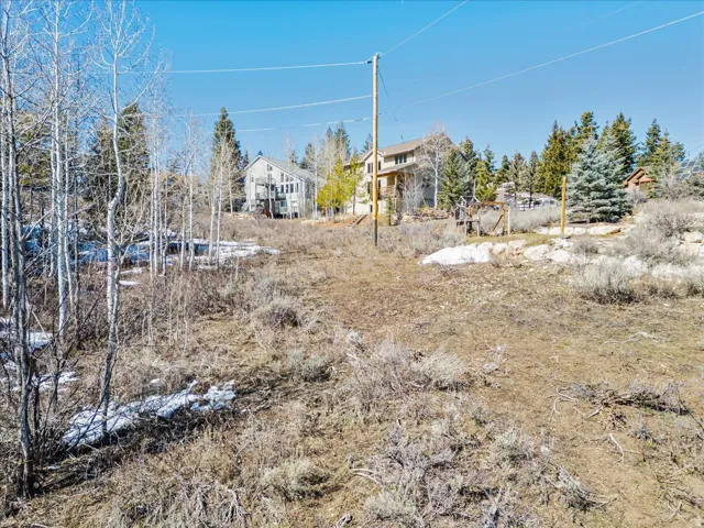 390 Woodland Dr, Summit Park, Utah 84098