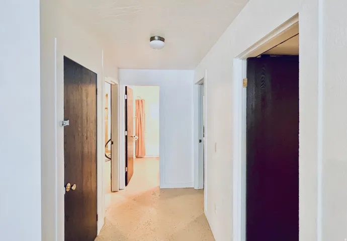 Corridor with baseboards