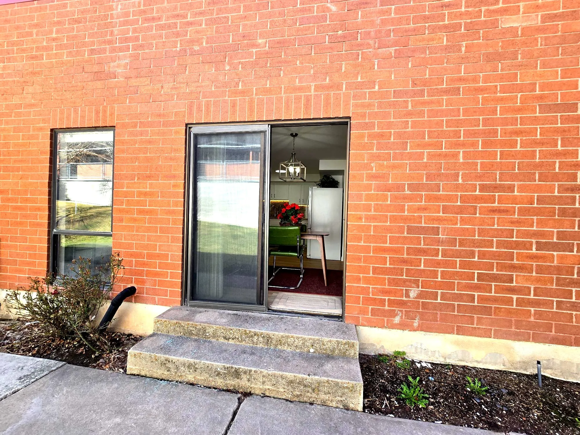 Sliding Glass door off dining room