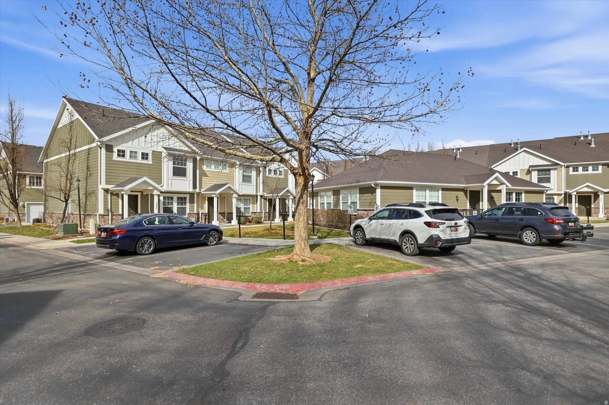 View of front facade with a residential view