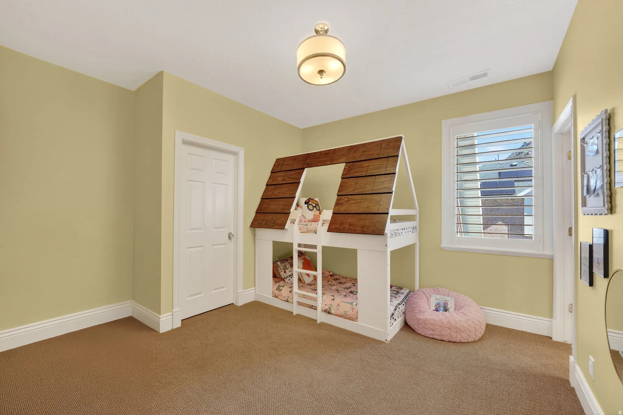 Bedroom with en-suite bathroom