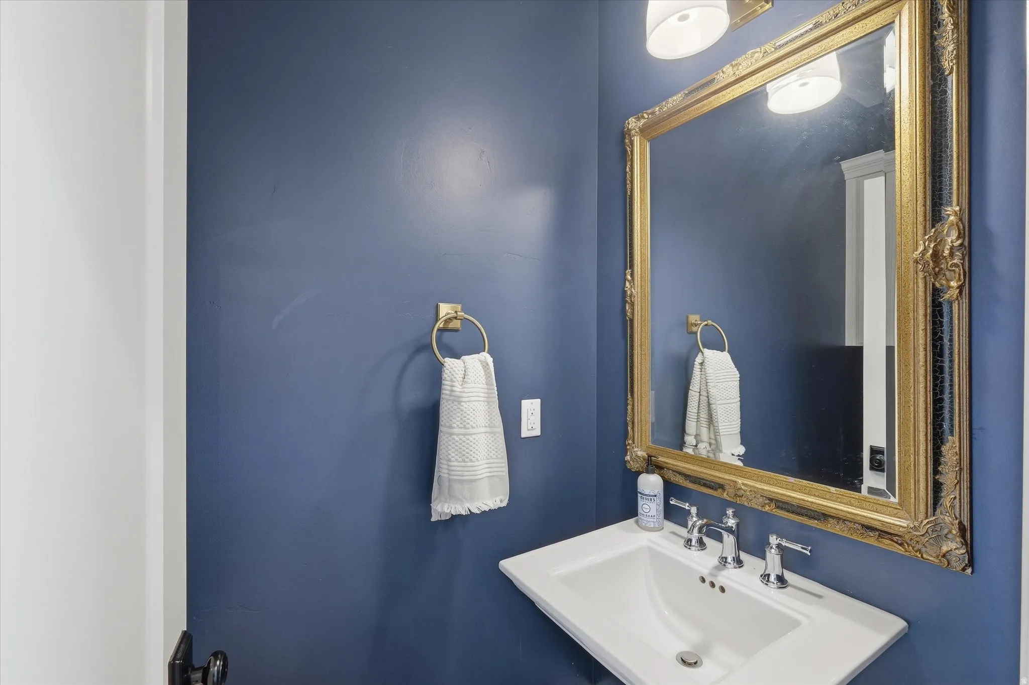Guest  Bath on Main Foor