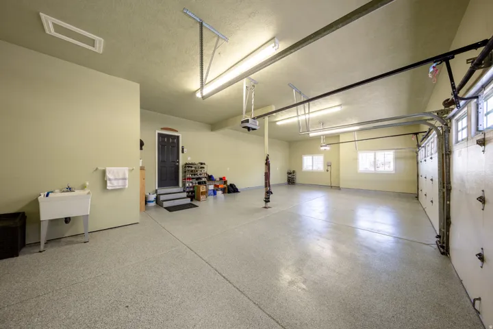 5843 W Avonmore Cir, Highland, Utah 84003