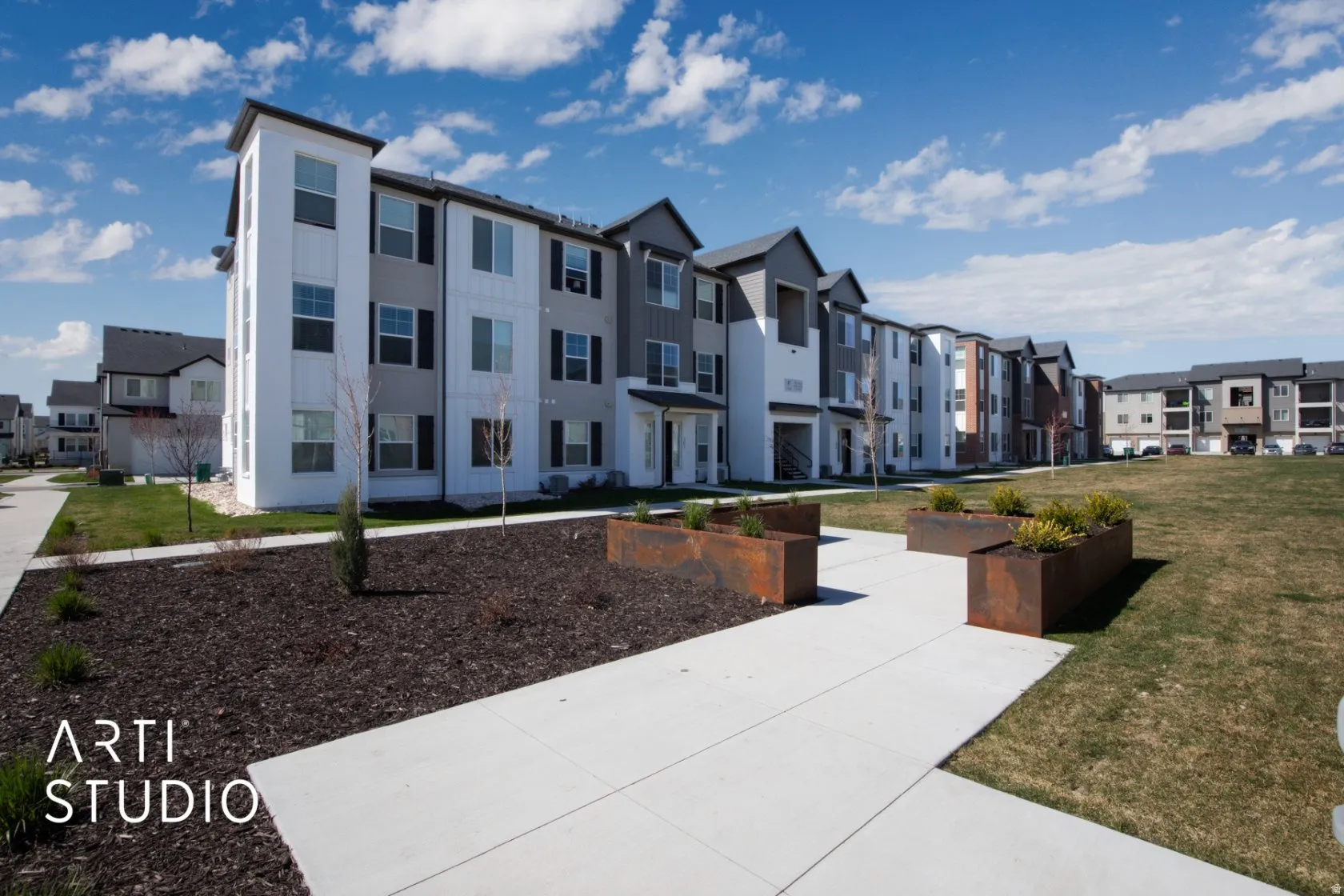 View of home's community
