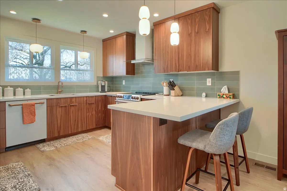 Kitchen peninsula