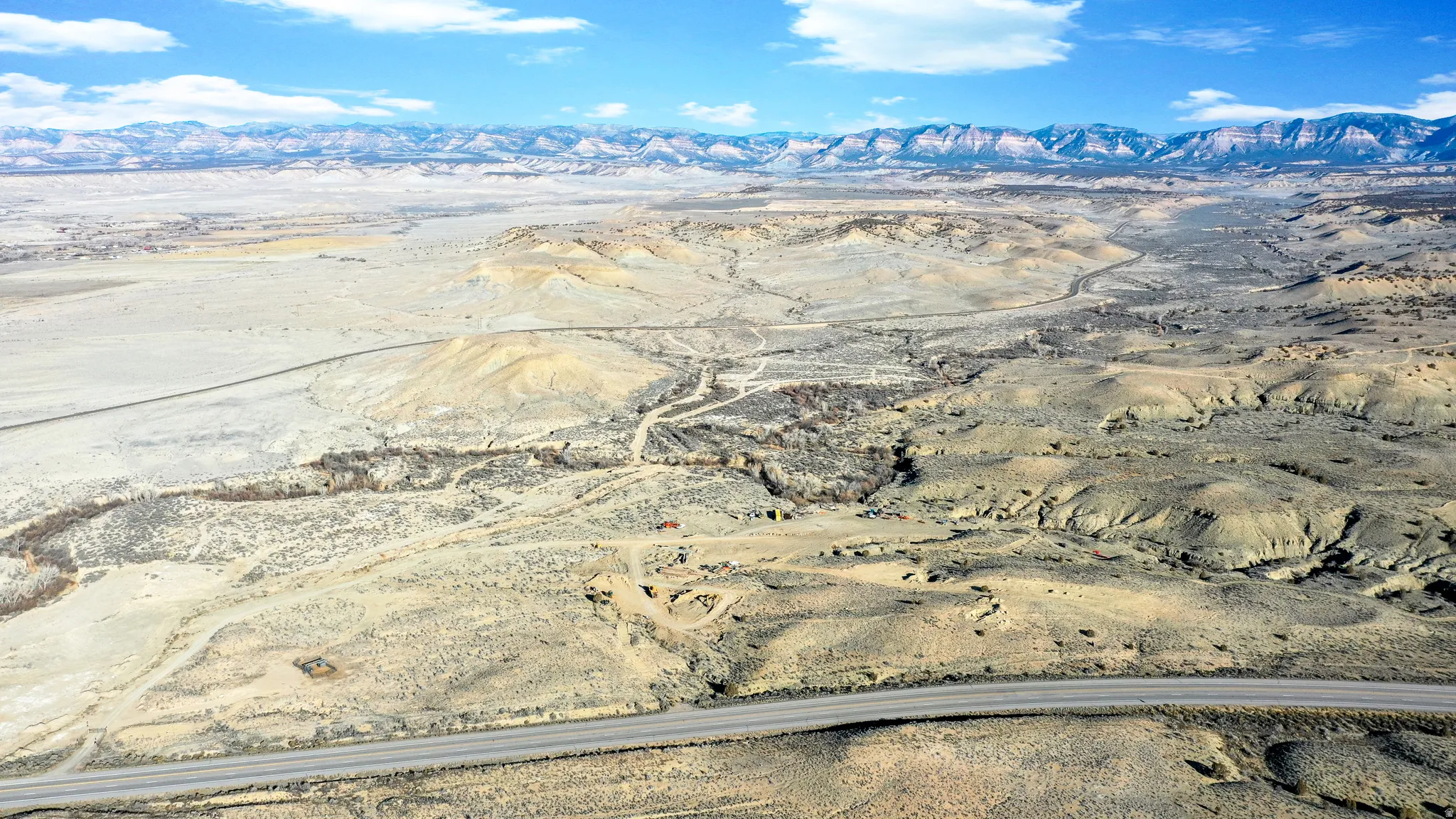 Overview of rural landscape with mountains
