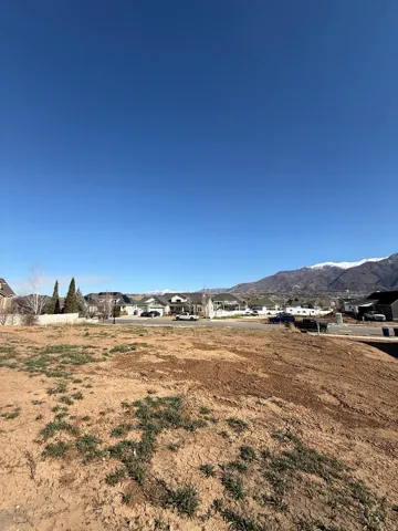 View of yard with a residential view