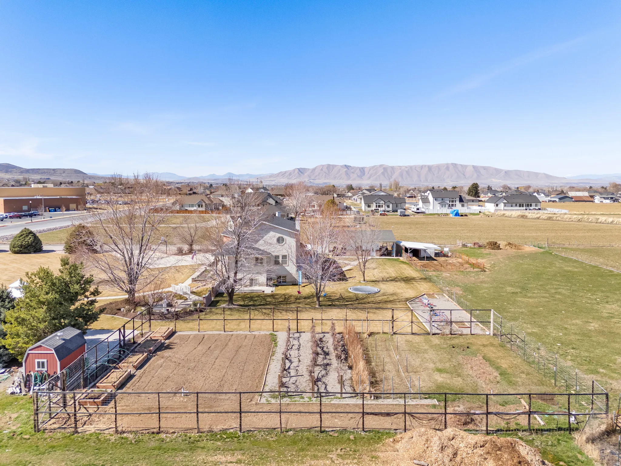 Aerial perspective of suburban area with mountains