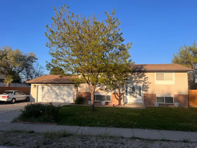 6695 S Somerset Dr, West Jordan, Utah 84084