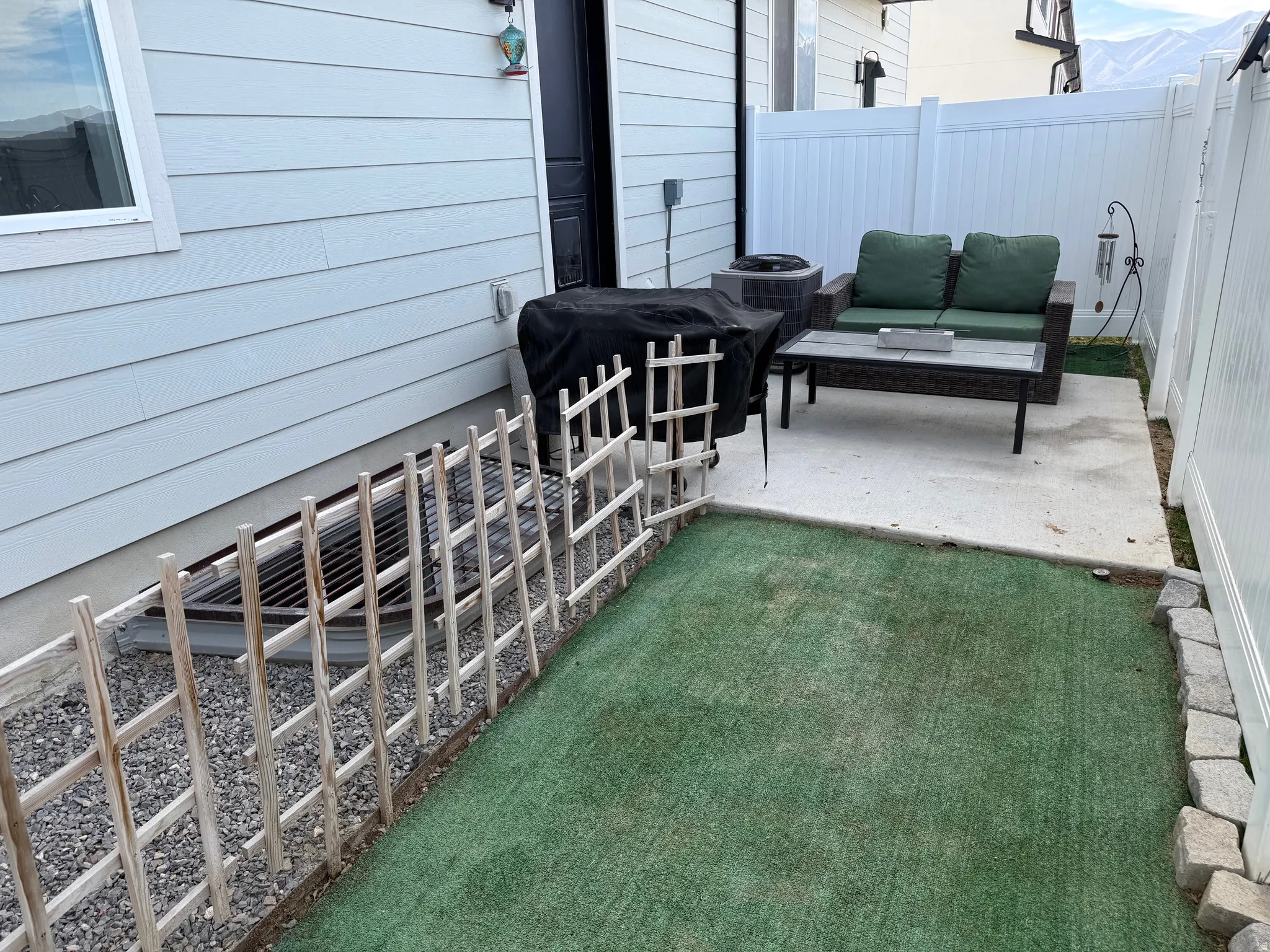 View of patio / terrace featuring an outdoor hangout area