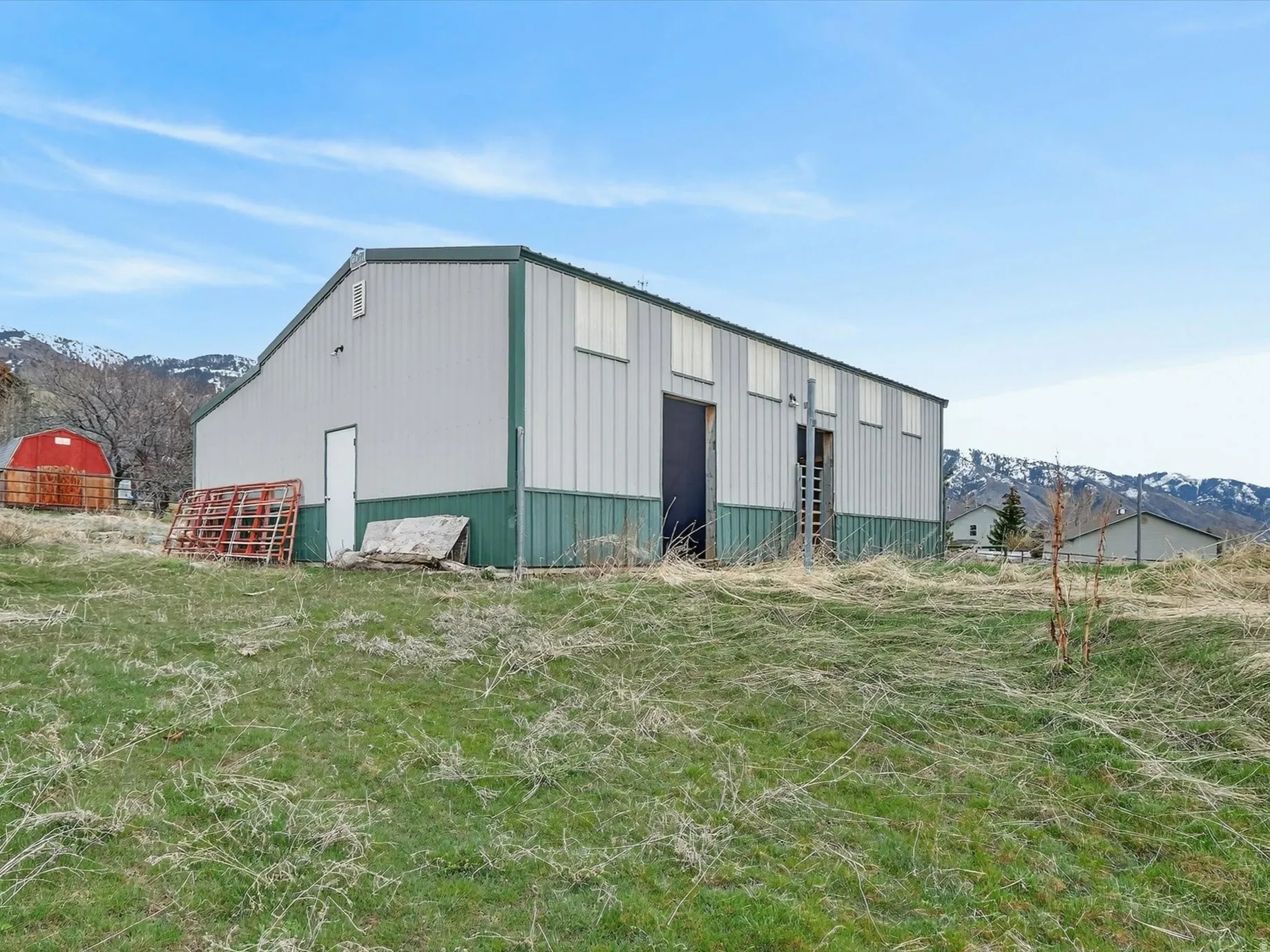 View of pole building featuring a mountain view