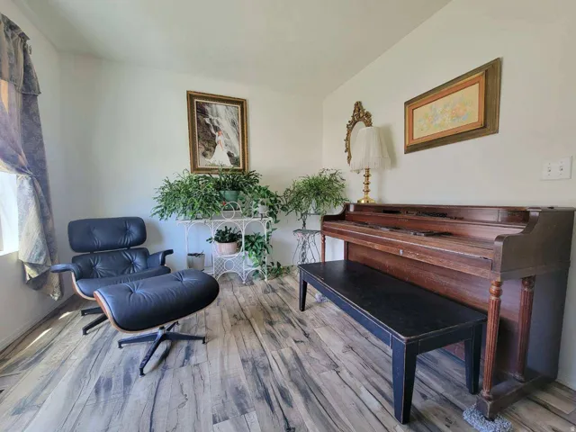 Office/Parlor