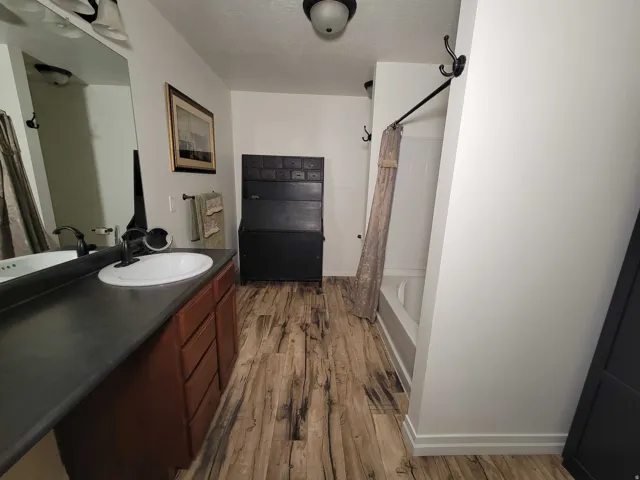Master Bath level 1