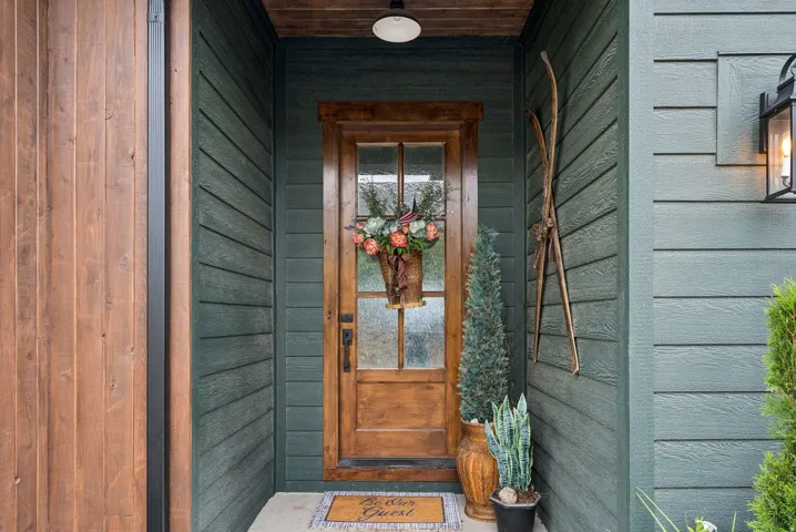 Entrance to property