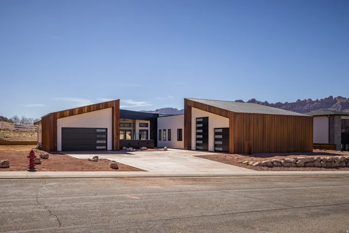 2235 Salida Del Sol, Moab, Utah 84532