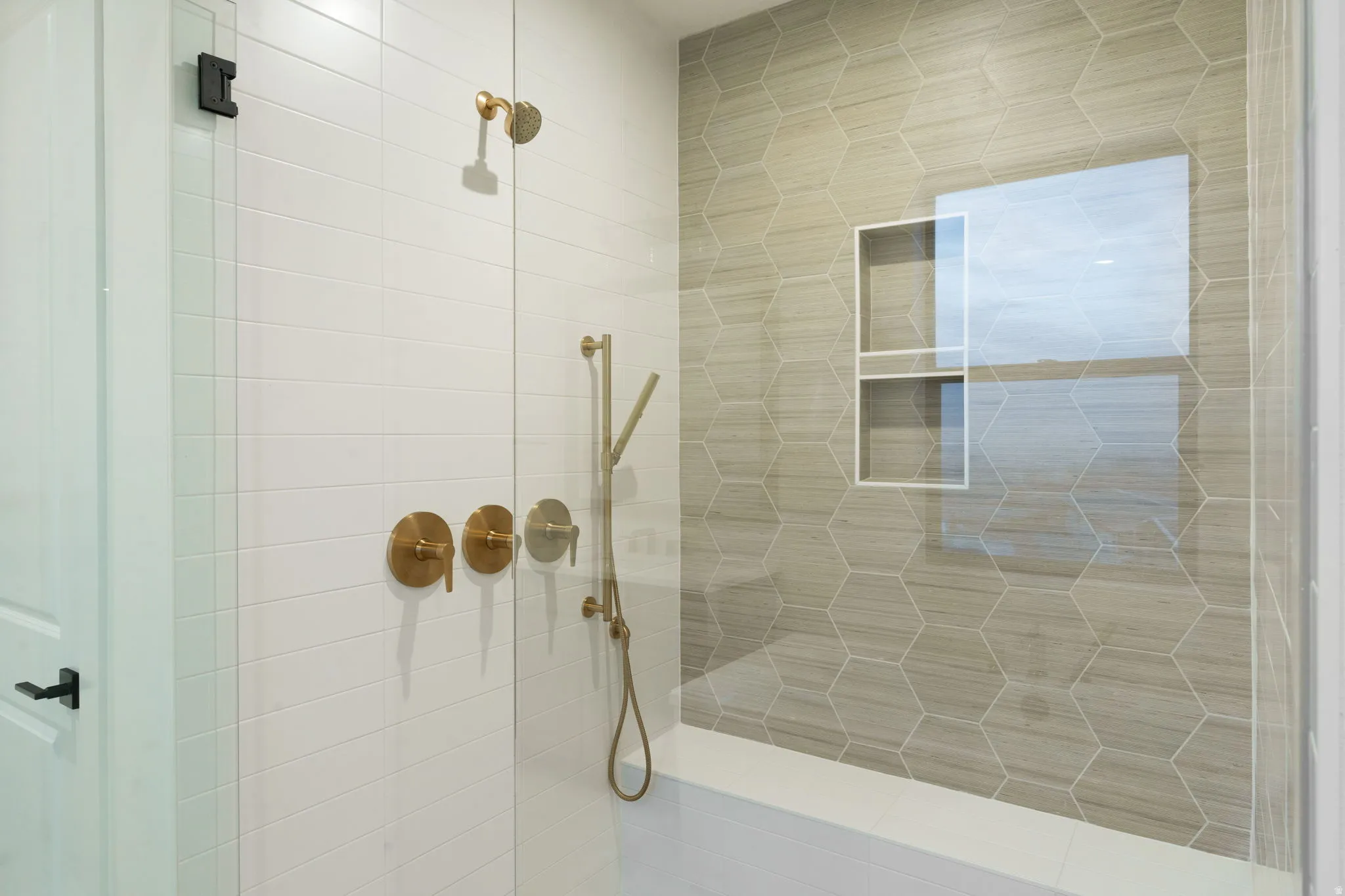 Bathroom featuring tiled shower
