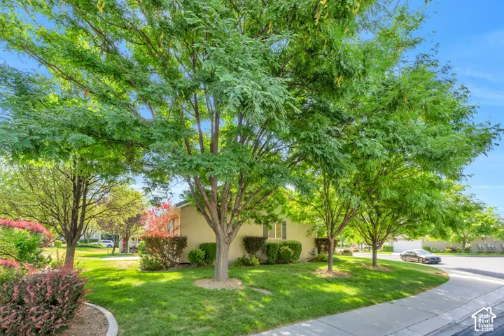 4568 W Temple Shadows Dr, Cedar Hills, Utah 84062