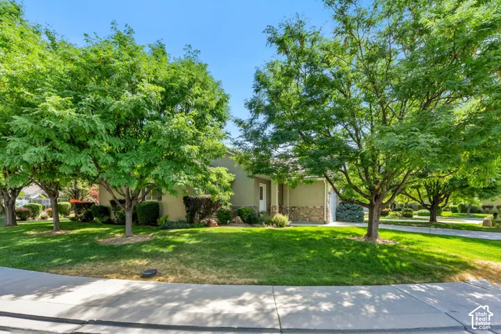 4568 W Temple Shadows Dr, Cedar Hills, Utah 84062
