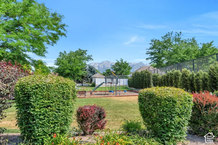 4568 W Temple Shadows Dr, Cedar Hills, Utah 84062