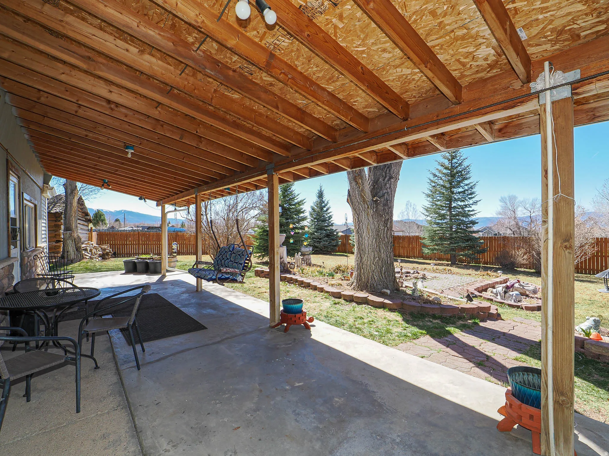 Huge, Relaxing, Covered Patio