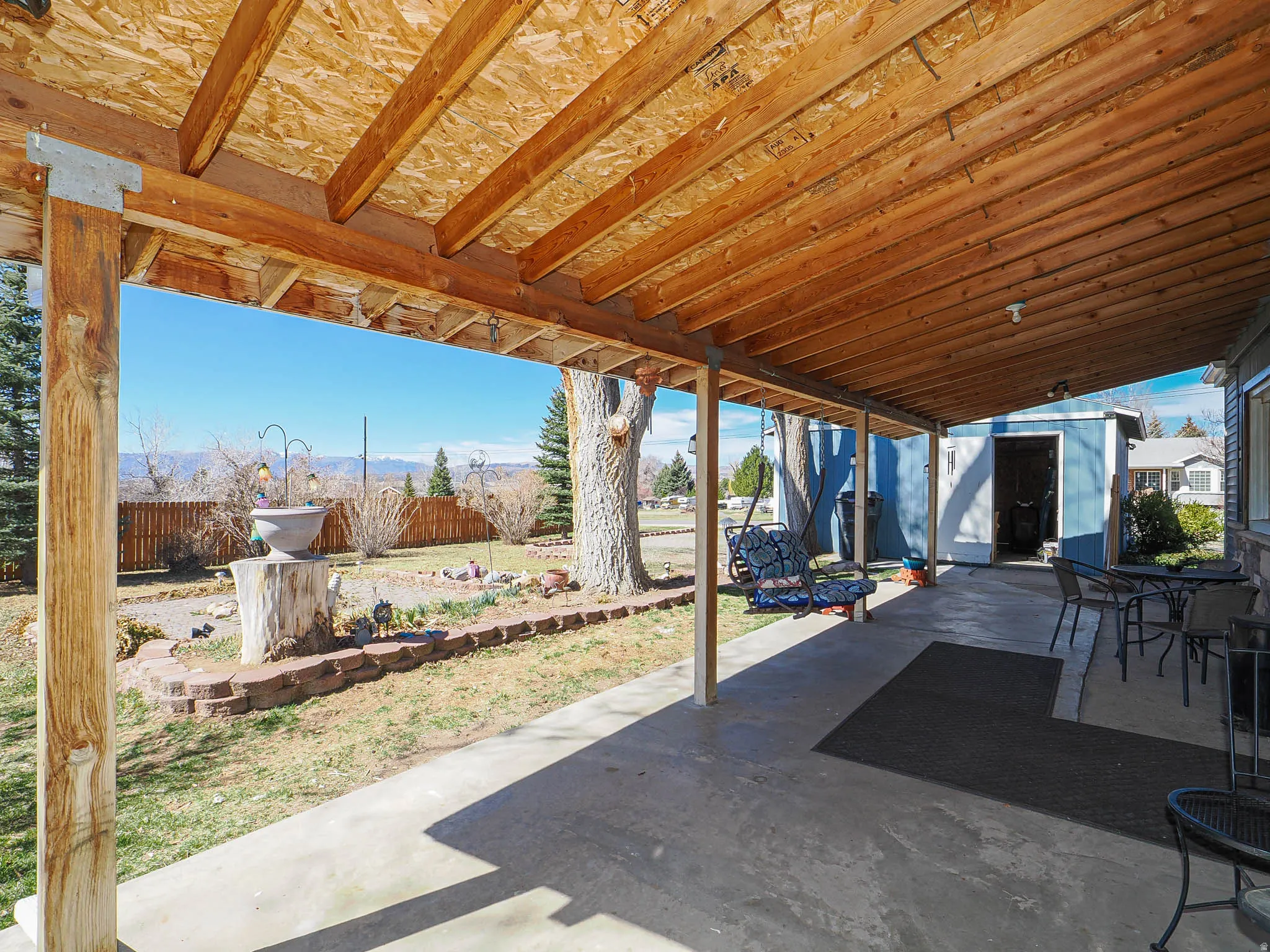 Huge, Relaxing, Covered Patio