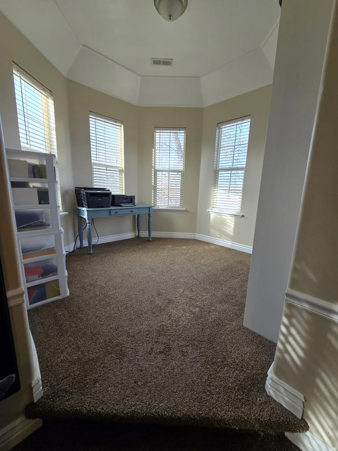 Sitting area/Office/Sunroom connected to the Primary Bedroom