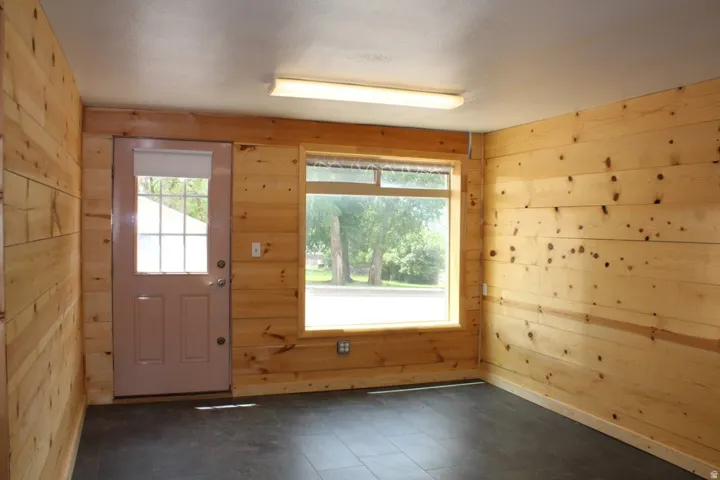 150 W Main, Bicknell, Utah 84715