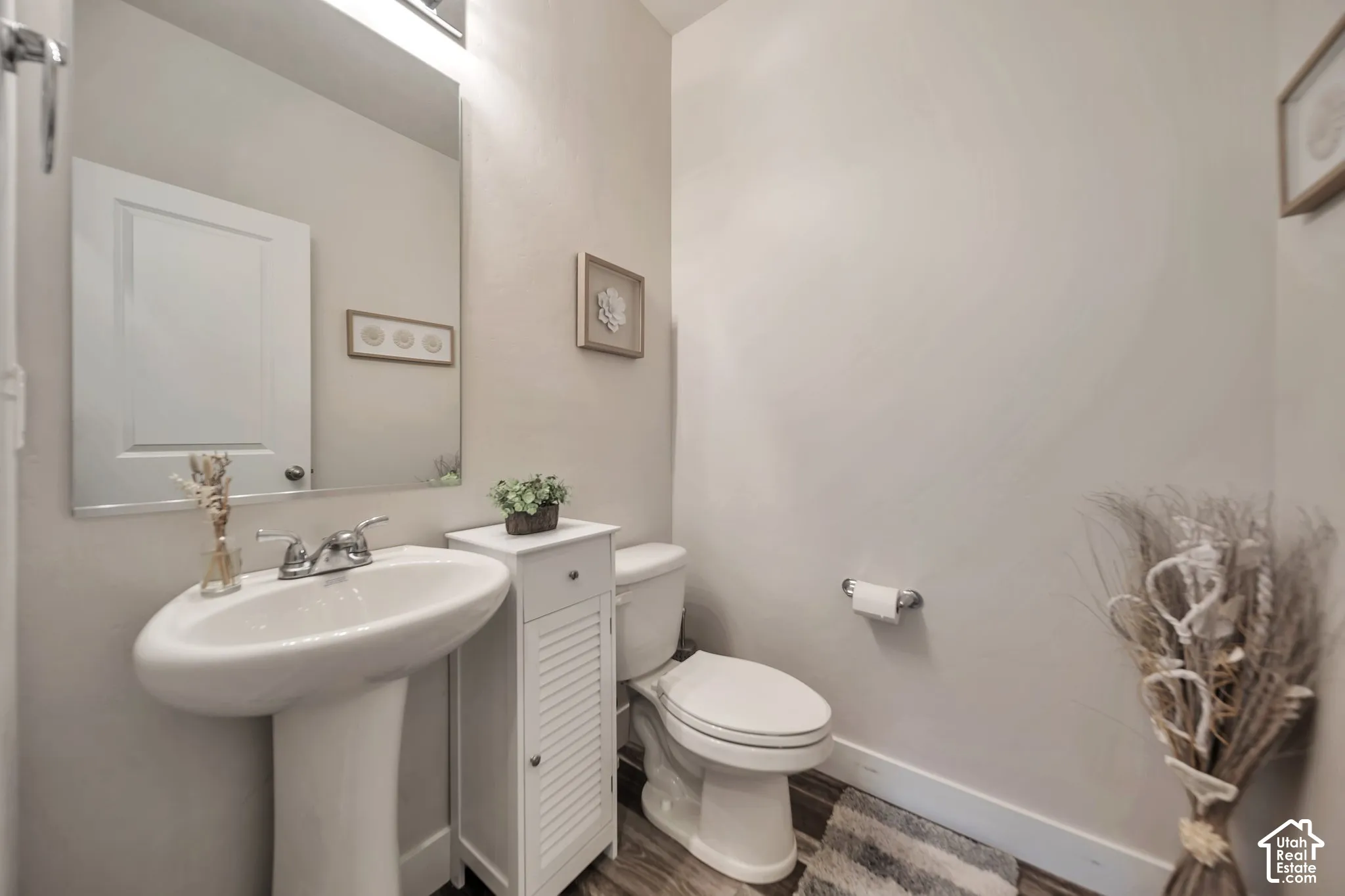 Main floor Guest Bathroom