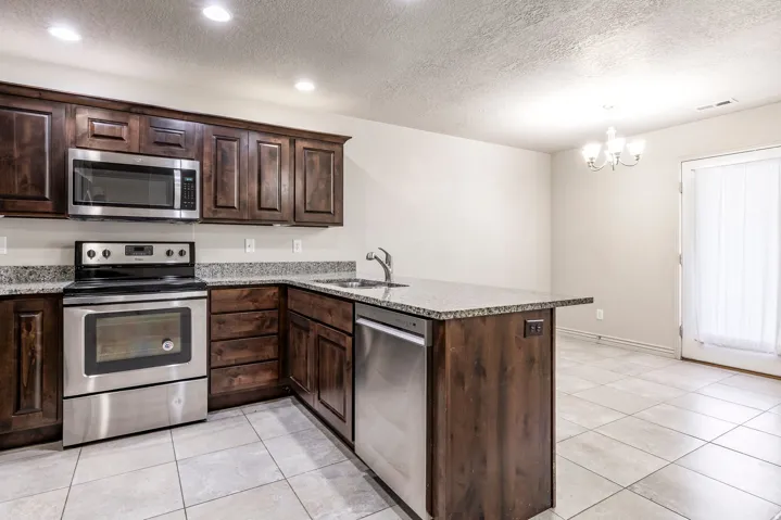 690 N 1775 W, West Point, Utah 84015
