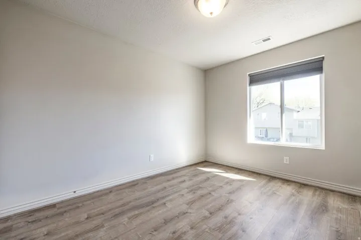 690 N 1775 W, West Point, Utah 84015