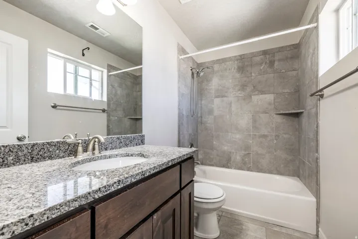 690 N 1775 W, West Point, Utah 84015