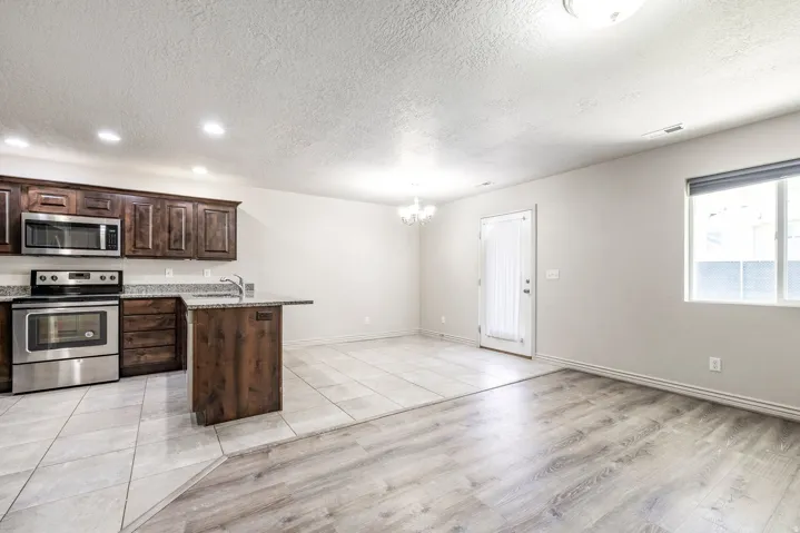 690 N 1775 W, West Point, Utah 84015