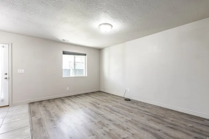 690 N 1775 W, West Point, Utah 84015