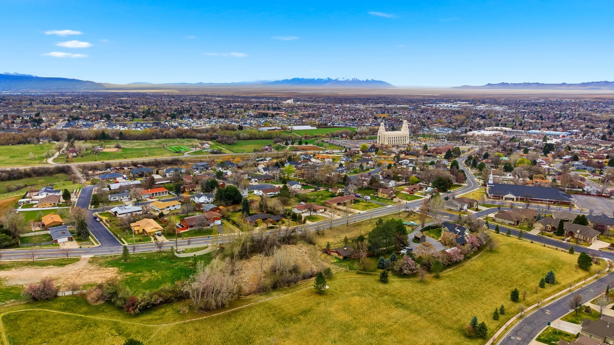 Aerial view of residential area with a mountain backdrop