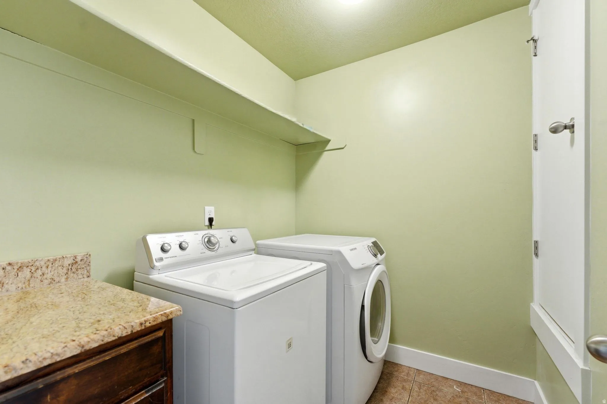 Second level spacious laundry room
