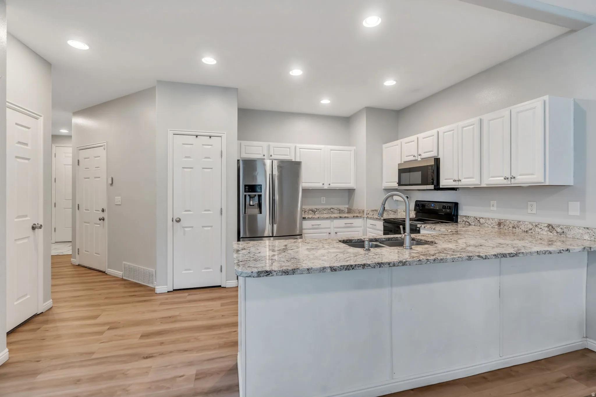 Streamline & functional kitchen that is easy to live in