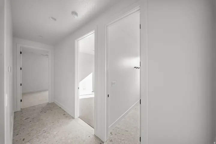 Corridor with baseboards